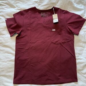 NWT FIGS MENS MAROON LEON TWO POCKET SCRUB TOP